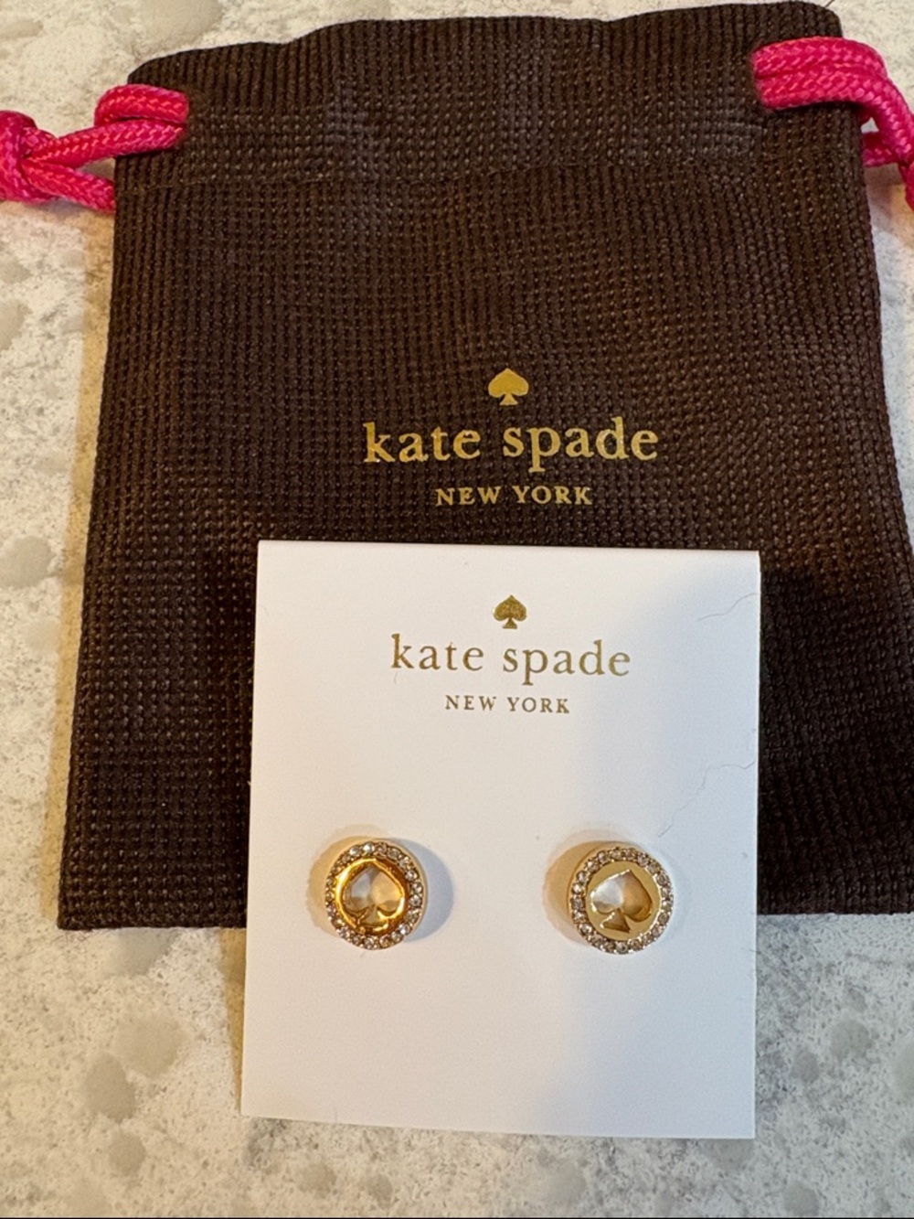 NWT Kate Spade gold plated cubic zirconia spade pierced earrings with logo bag - Picture 2 of 8